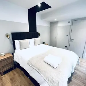  Aparthotel South Charming Ensuite Look Like Designer